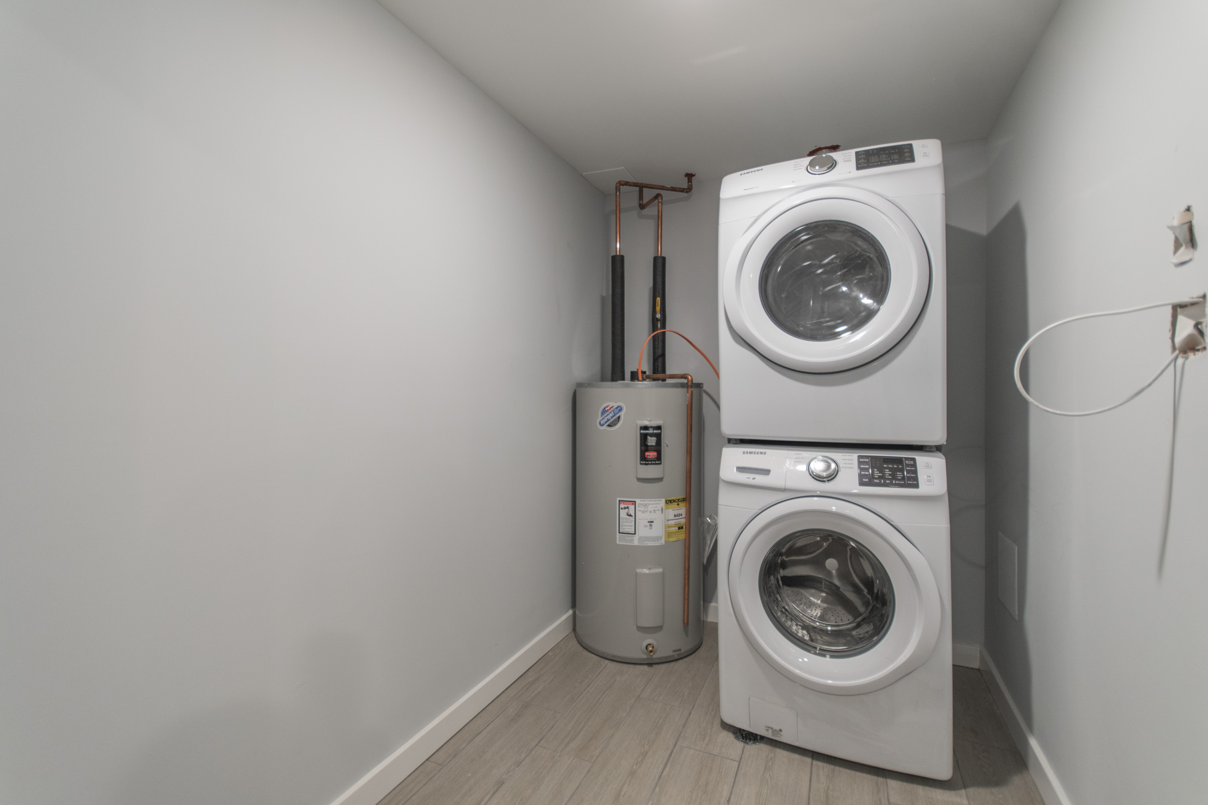 included washing machine in luxury manayunk apartment